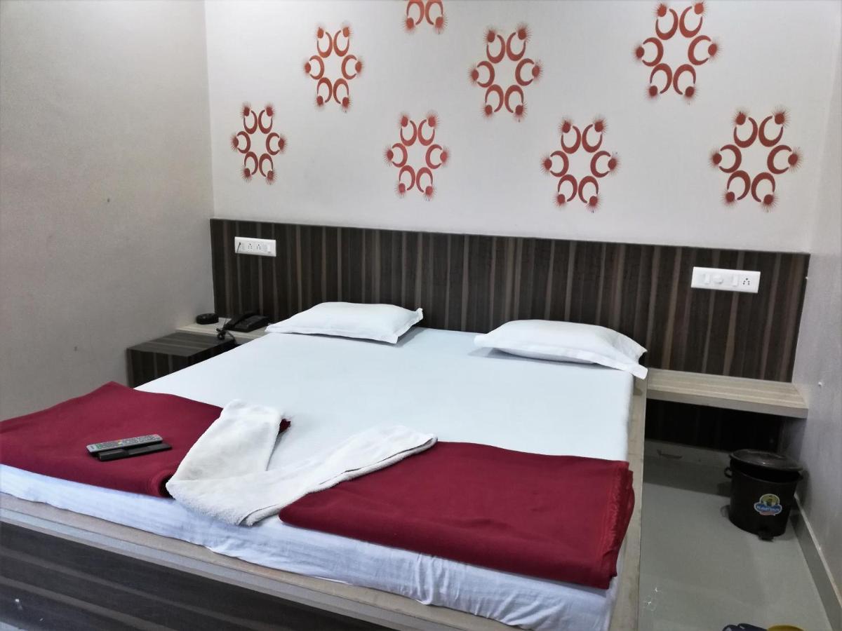Hotel Shiv Regency Kukma المظهر الخارجي الصورة